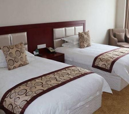 Ramada Shanghai Minhang Esterno foto