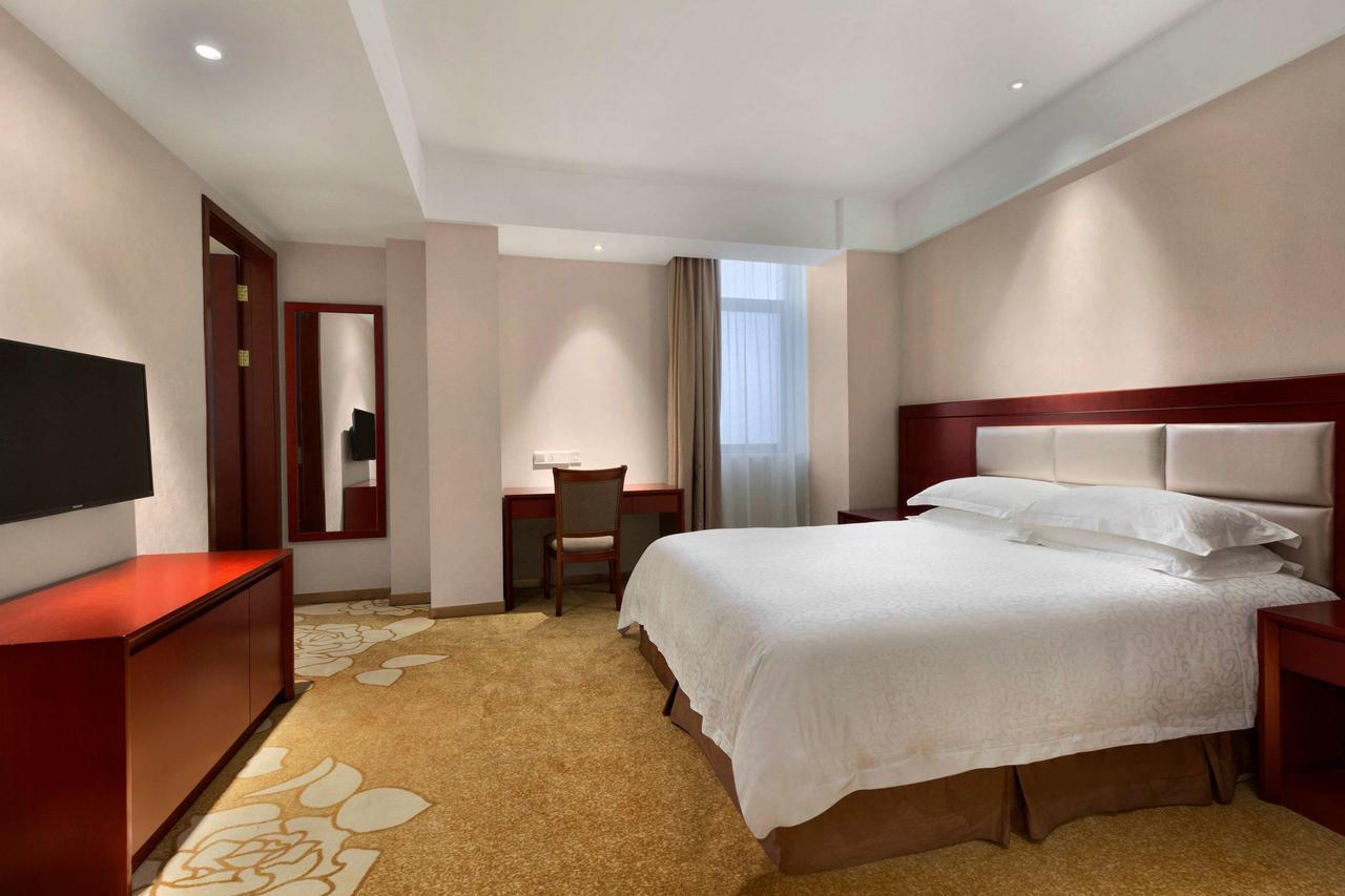 Ramada Shanghai Minhang Esterno foto